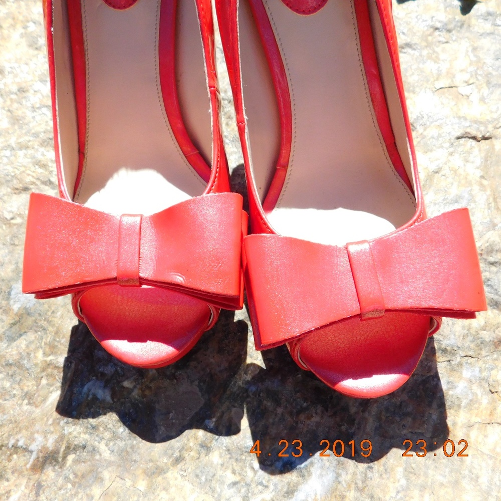 Studio Paola Peep Toe Pump Coral - Picture 2 of 8